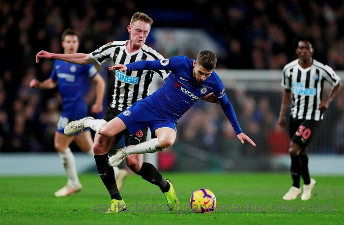 Thua thảm Newcastle, HLV Pochettino phạt các cầu thủ Chelsea